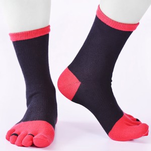 Chaussettes avec doigts coton bio noire et rouge