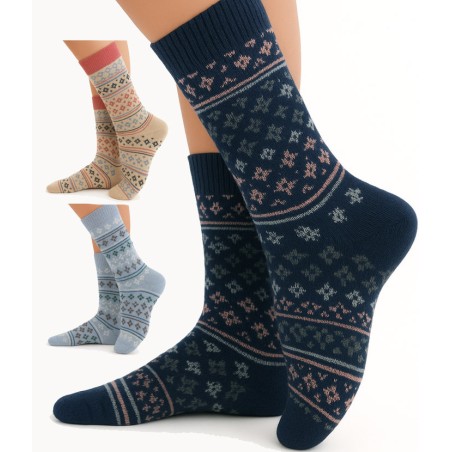 chaussettes chaude en laine et soie pour femme. chaussettes motif nordique coloris foncé